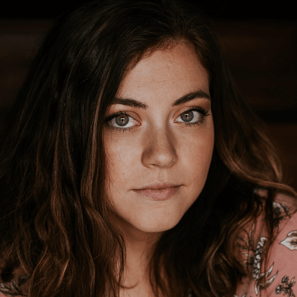 A headshot of Emily Thompson
